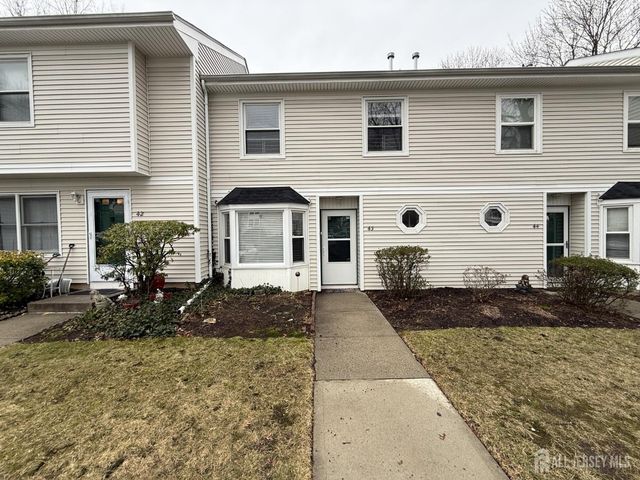 43 Dallenbach Lane, East Brunswick, NJ 08816
