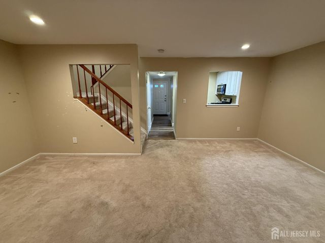 43 Dallenbach Lane, East Brunswick, NJ 08816