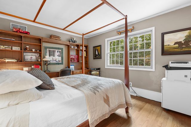 2699 Hickory Avenue, Rockford, IL 61114