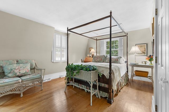 2699 Hickory Avenue, Rockford, IL 61114