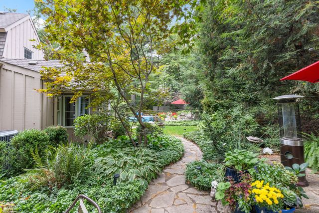 2699 Hickory Avenue, Rockford, IL 61114