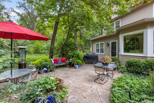 2699 Hickory Avenue, Rockford, IL 61114