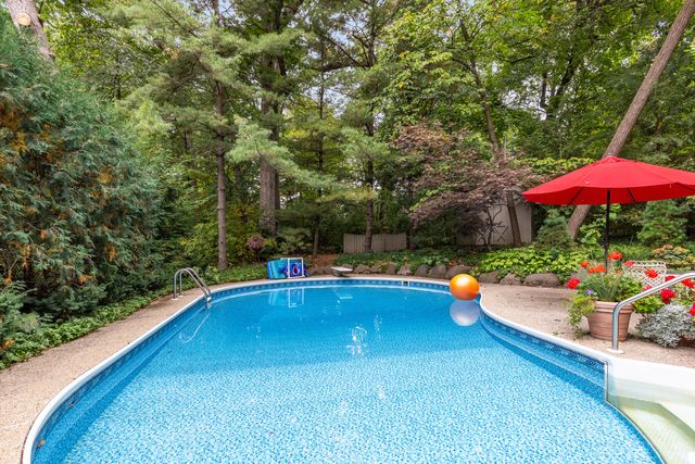 2699 Hickory Avenue, Rockford, IL 61114