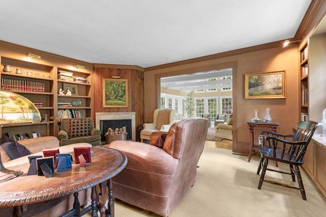 2699 Hickory Avenue, Rockford, IL 61114