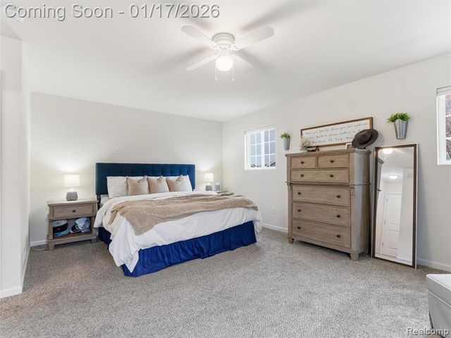 250 Fountain Park Drive, Waterford, MI 48327