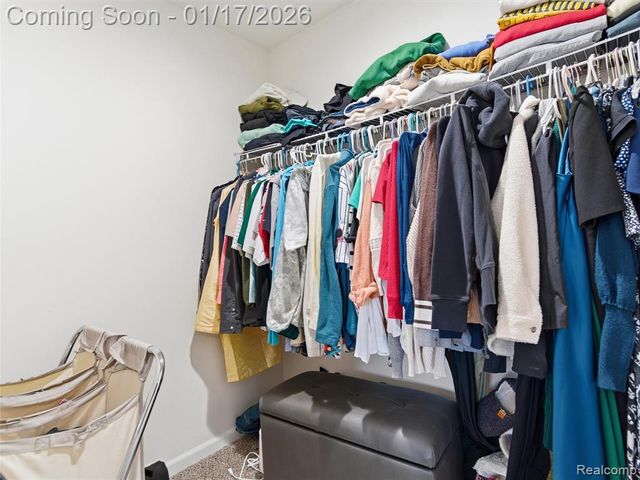 250 Fountain Park Drive, Waterford, MI 48327