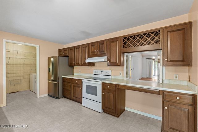 5 Village By The Lake Lane, Southern Pines, NC 28387