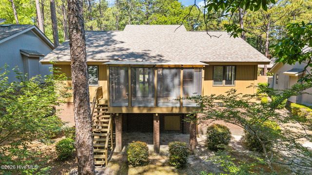 5 Village By The Lake Lane, Southern Pines, NC 28387