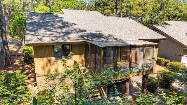 5 Village By The Lake Lane, Southern Pines, NC 28387