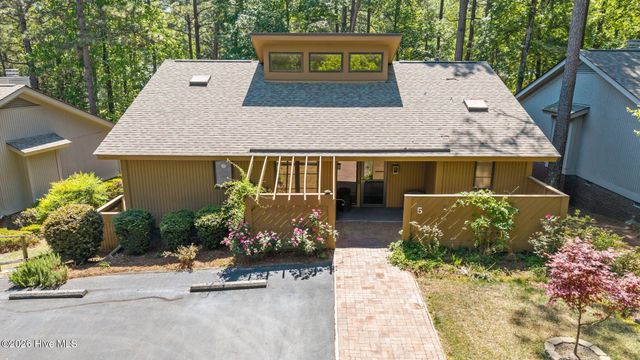 5 Village By The Lake Lane, Southern Pines, NC 28387