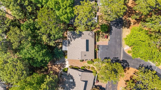 5 Village By The Lake Lane, Southern Pines, NC 28387