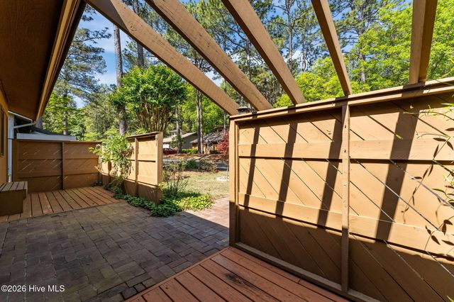 5 Village By The Lake Lane, Southern Pines, NC 28387