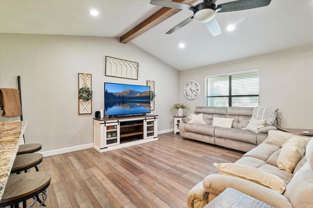 133 S Meadowbrook Drive, Pottsboro, TX 75076