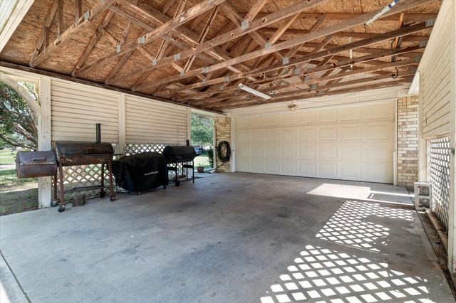 133 S Meadowbrook Drive, Pottsboro, TX 75076