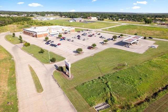 133 S Meadowbrook Drive, Pottsboro, TX 75076