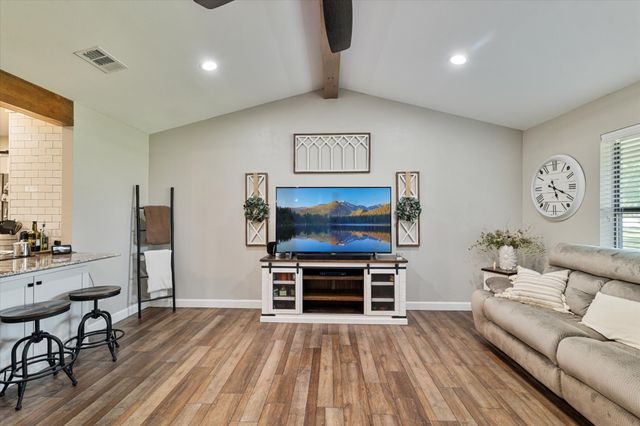 133 S Meadowbrook Drive, Pottsboro, TX 75076