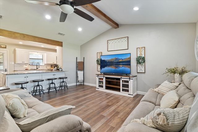 133 S Meadowbrook Drive, Pottsboro, TX 75076