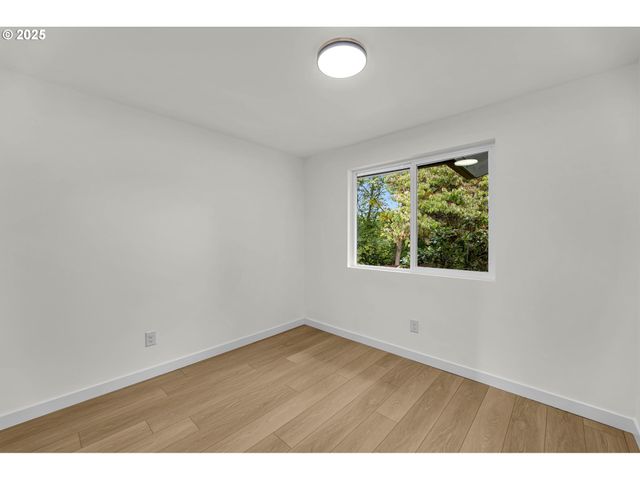 16518 Ne 142ND Ave, Brush Prairie, WA 98606