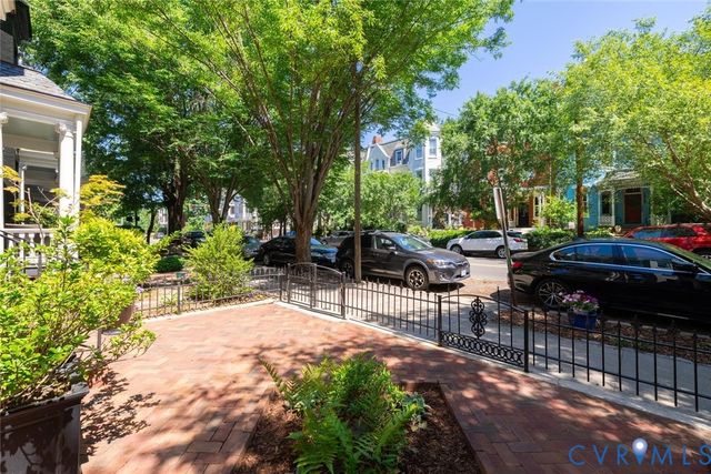 1519 Grove Ave, Richmond, VA 23220