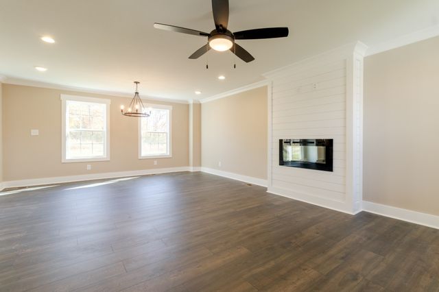 850 Limestone Way, Clarksville, TN 37043