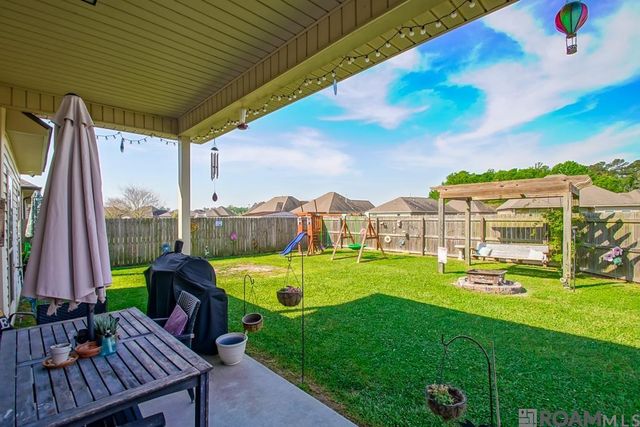 23273 Conifer Dr, Denham Springs, LA 70726