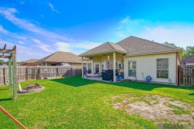 23273 Conifer Dr, Denham Springs, LA 70726