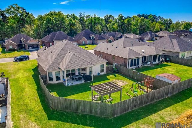 23273 Conifer Dr, Denham Springs, LA 70726