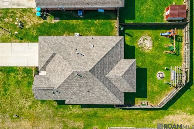 23273 Conifer Dr, Denham Springs, LA 70726