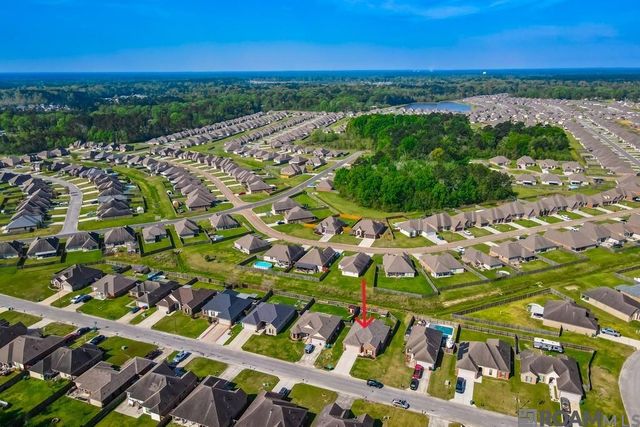 23273 Conifer Dr, Denham Springs, LA 70726