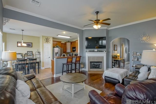 23273 Conifer Dr, Denham Springs, LA 70726