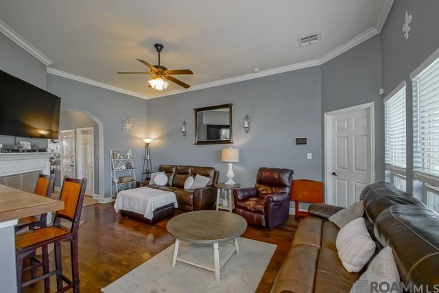 23273 Conifer Dr, Denham Springs, LA 70726