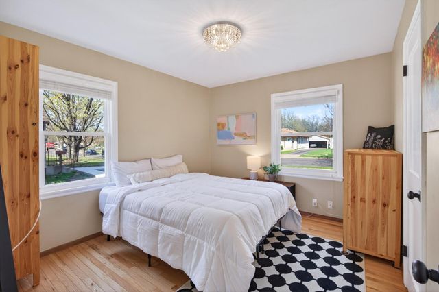 2656 Georgia Avenue S, Saint Louis Park, MN 55426