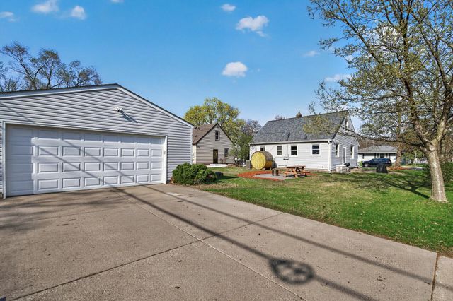 2656 Georgia Avenue S, Saint Louis Park, MN 55426