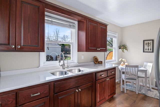 2656 Georgia Avenue S, Saint Louis Park, MN 55426