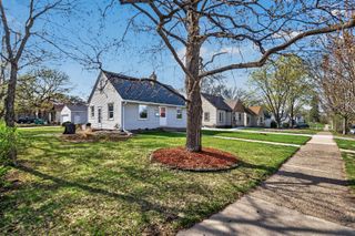 2656 Georgia Avenue S, Saint Louis Park, MN 55426