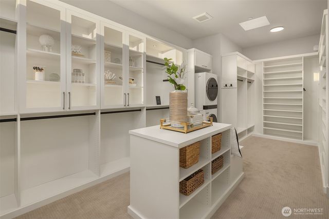 9607 NE 30th Place, Clyde Hill, WA 98004