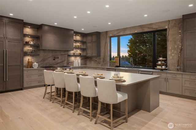 9607 NE 30th Place, Clyde Hill, WA 98004