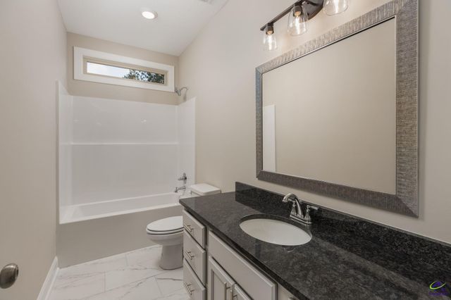 411 Colt Court, Kathleen, GA 31047