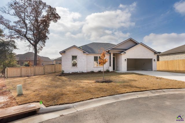 411 Colt Court, Kathleen, GA 31047