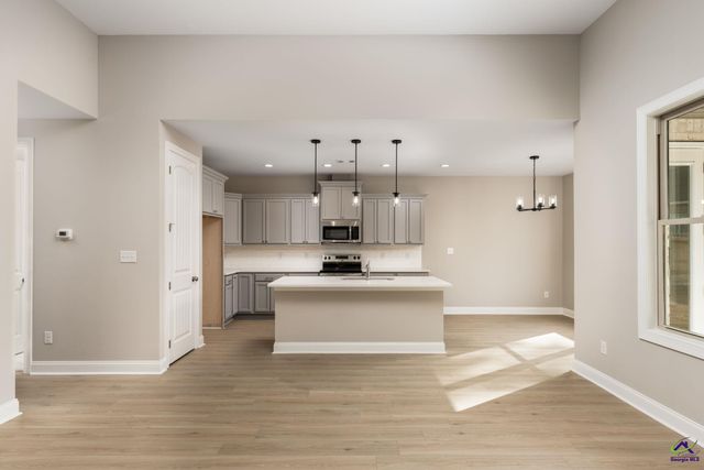 411 Colt Court, Kathleen, GA 31047