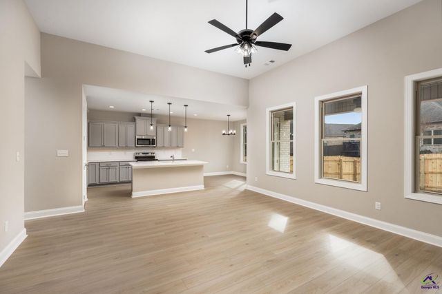 411 Colt Court, Kathleen, GA 31047