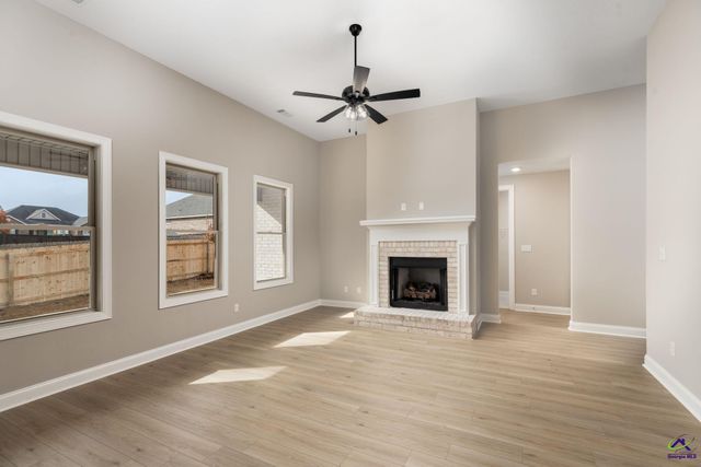 411 Colt Court, Kathleen, GA 31047