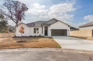 411 Colt Court, Kathleen, GA 31047