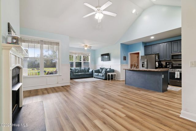 4447 NC Highway 210, Rocky Point, NC 28457