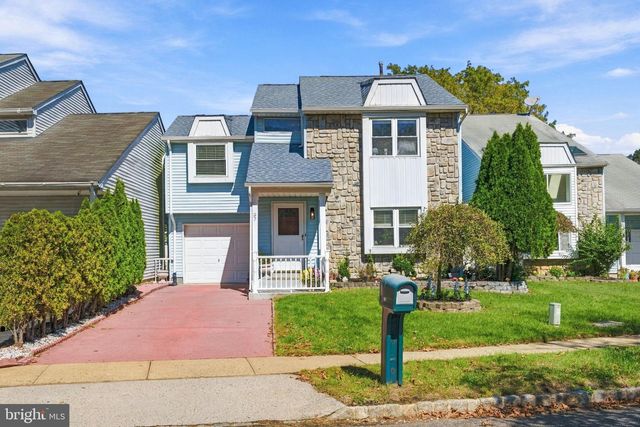 97 WINCHESTER DR, Hightstown, NJ 08520