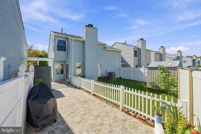 97 WINCHESTER DR, Hightstown, NJ 08520