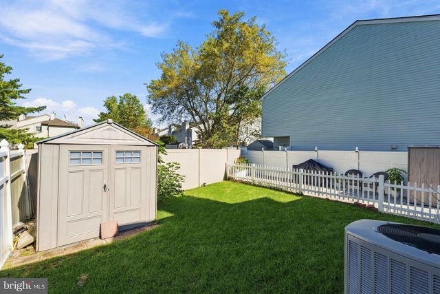 97 WINCHESTER DR, Hightstown, NJ 08520