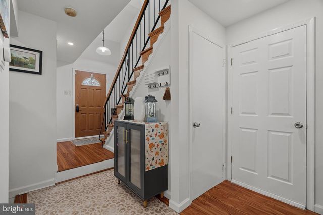 97 WINCHESTER DR, Hightstown, NJ 08520