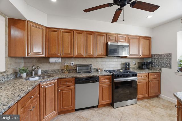 97 WINCHESTER DR, Hightstown, NJ 08520