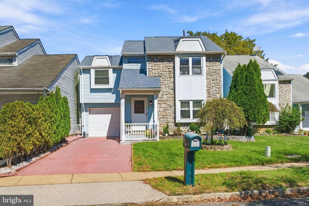 97 WINCHESTER DR, HIGHTSTOWN, NJ 08520 — photo 2